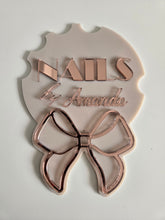 Load image into Gallery viewer, Nailfie prop (bow)
