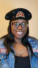 Load image into Gallery viewer, "Mid" Beret
